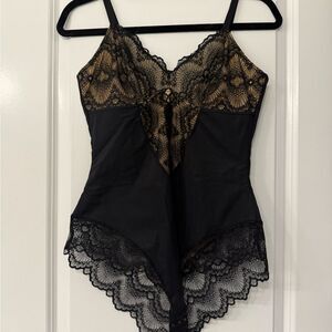 Pinsy Lace Shapewear‎ Bodysuit